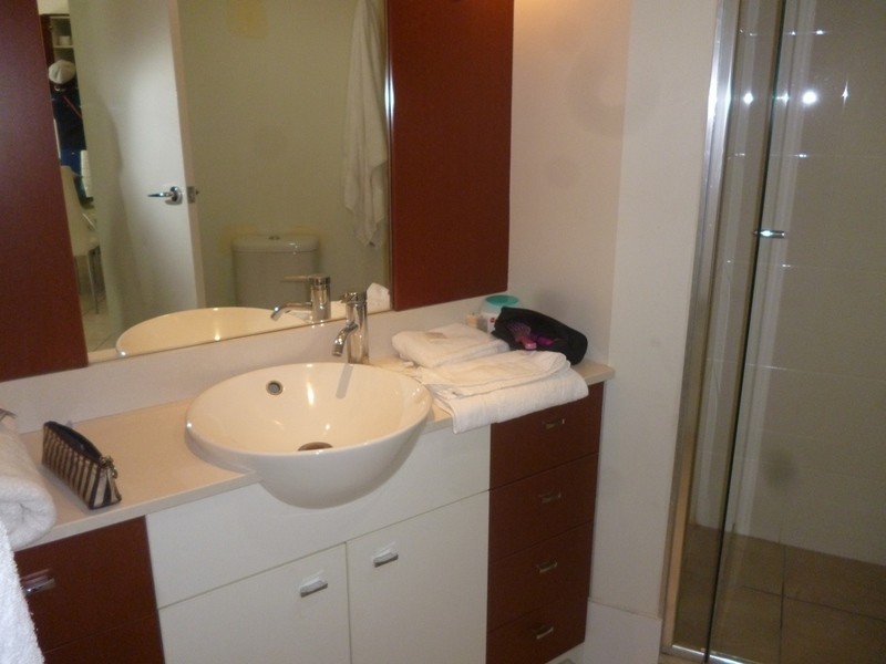 23 Ferny Avenue, Surfers Paradise QLD 4217