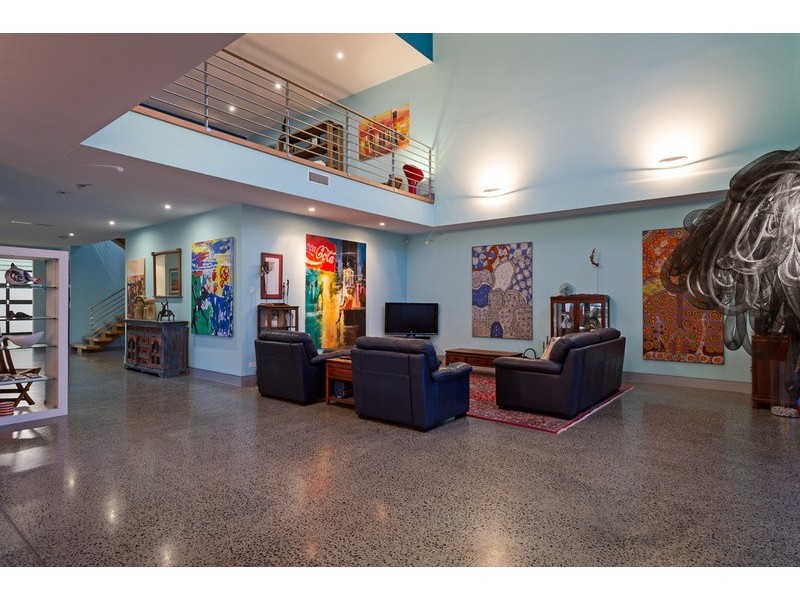 11 Boomerang Crescent, Sorrento QLD 4217