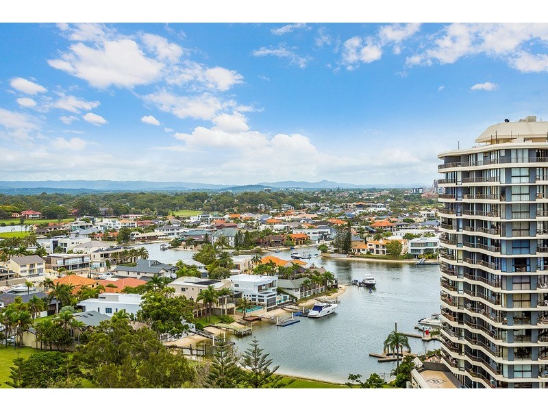 64/Atlantis West Admiralty Drive, Paradise Waters QLD 4217