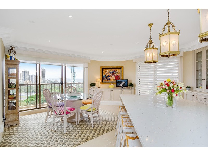 64/Atlantis West Admiralty Drive, Paradise Waters QLD 4217