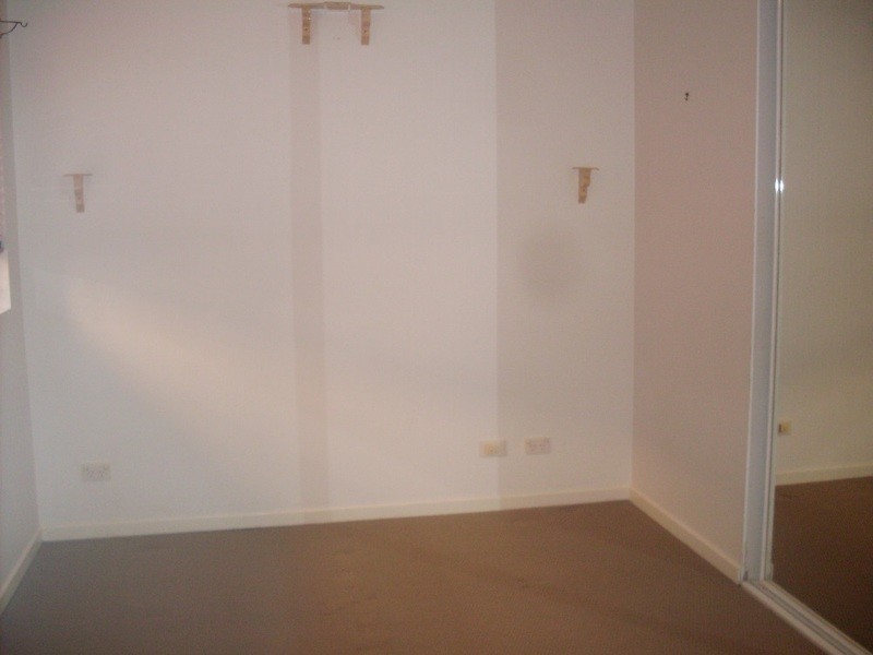 19 Markwell Avenue, Surfers Paradise QLD 4217