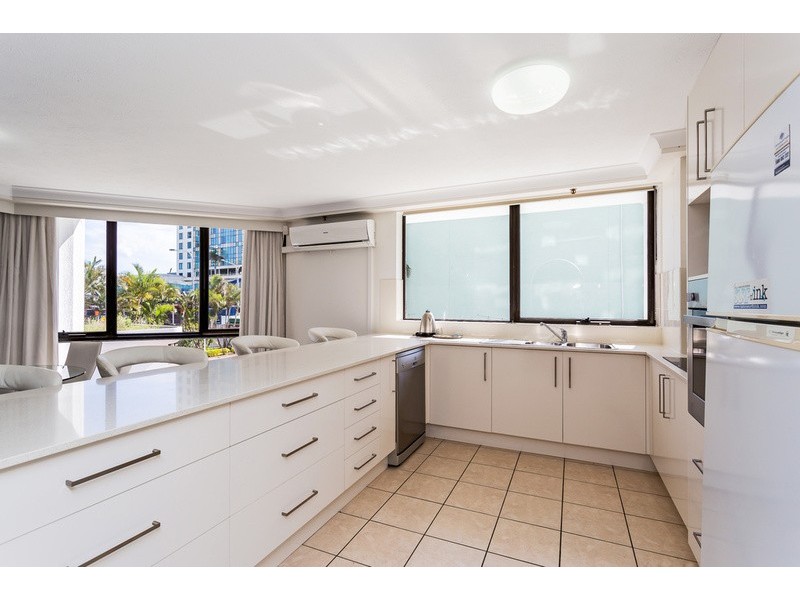 30 Laycock Street, Surfers Paradise QLD 4217