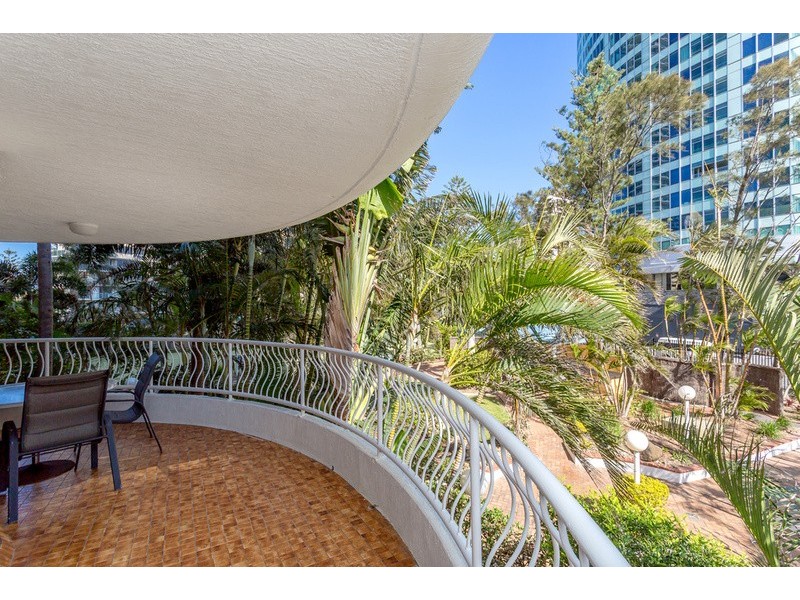 30 Laycock Street, Surfers Paradise QLD 4217