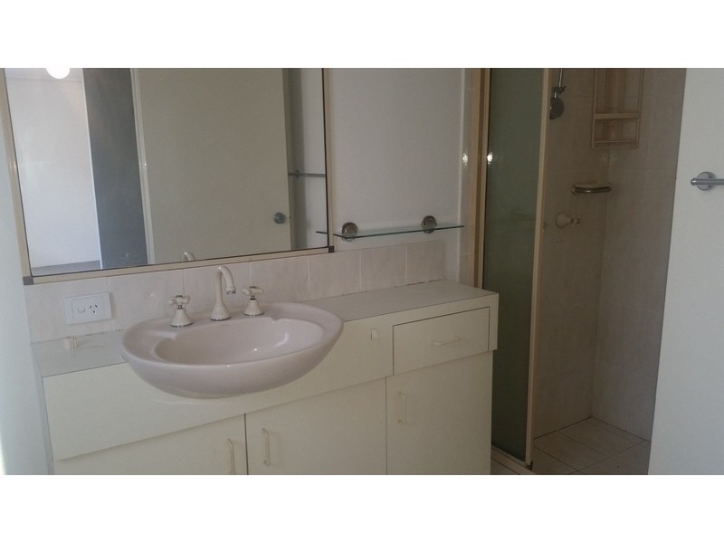 33 Old Burleigh Road, Surfers Paradise QLD 4217
