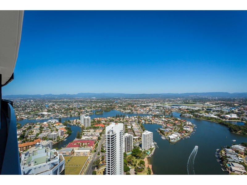 9 Ferny Avenue, Surfers Paradise QLD 4217