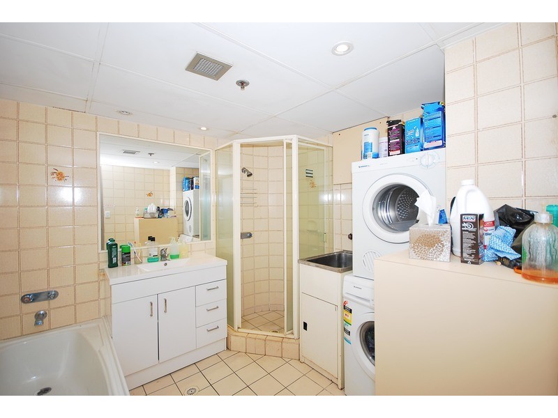 Zenith Apartments 20 The Esplanade, Surfers Paradise QLD 4217