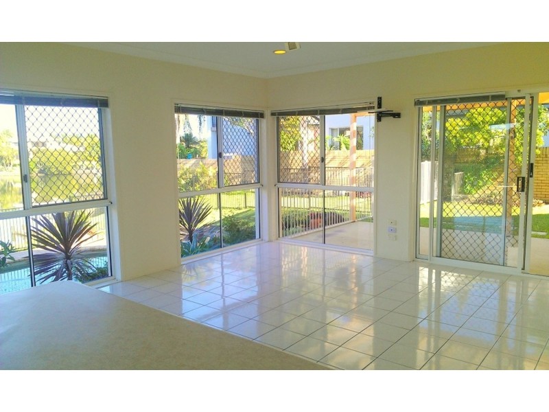 30 Panitz Street, Sorrento QLD 4217