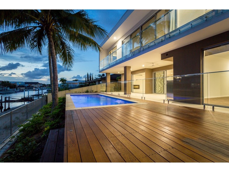 10 Midshipman Court, Surfers Paradise QLD 4217