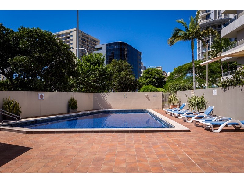 Waterways/40 Ferny Avenue, Surfers Paradise QLD 4217