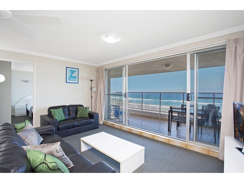 Unit 23 Pacific Surf/373 Golden Four Drive, Tugun QLD 4224