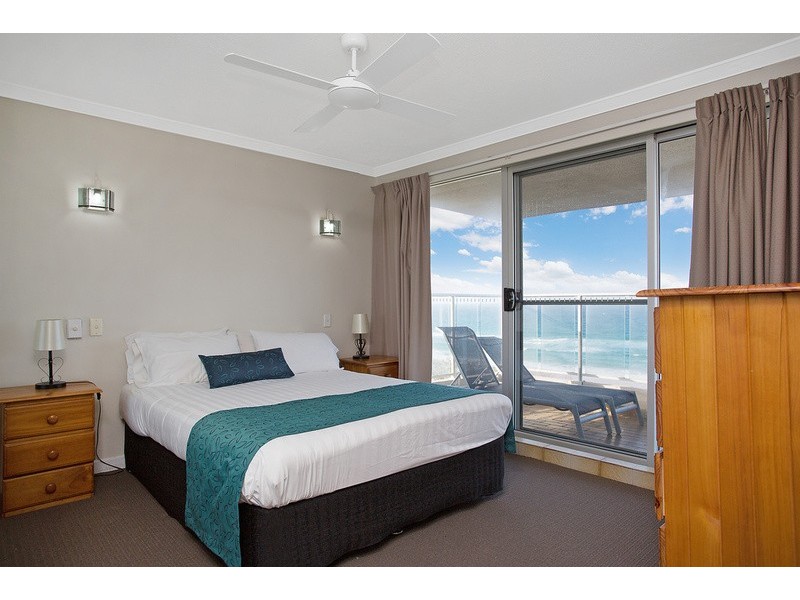 Unit 28 Pacific Surf/373 Golden Four Drive, Tugun QLD 4224