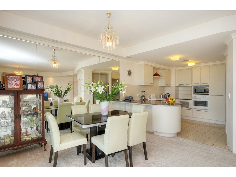 Rivage Royale/75 Brighton Parade, Southport QLD 4215