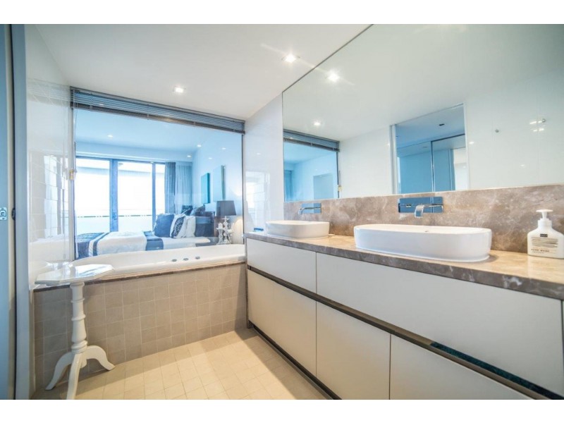 Unit 1704 Soul/4-14 The Esplanade, Surfers Paradise QLD 4217