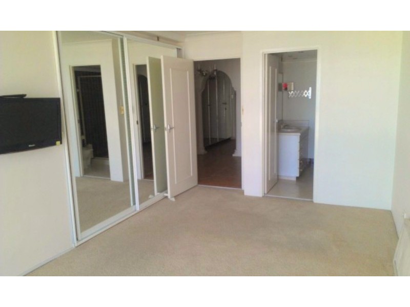 4  Old Burleigh Road, Surfers Paradise QLD 4217