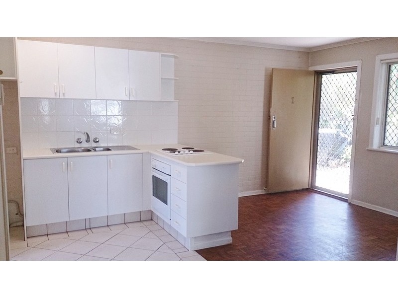 15 Cronin Avenue, Main Beach QLD 4217