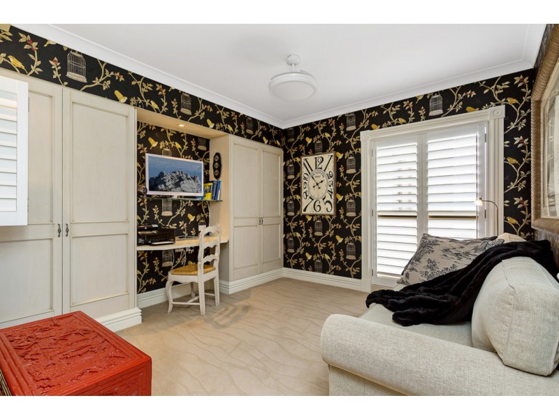 2 Admiralty Drive, Surfers Paradise QLD 4217