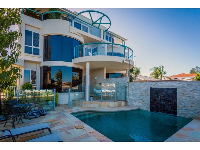 Villa 1 & Villa 2/32 Sunset Boulevard, Surfers Paradise QLD 4217