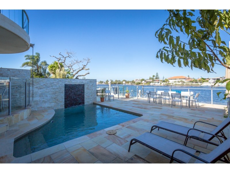 Villa 1 & Villa 2/32 Sunset Boulevard, Surfers Paradise QLD 4217