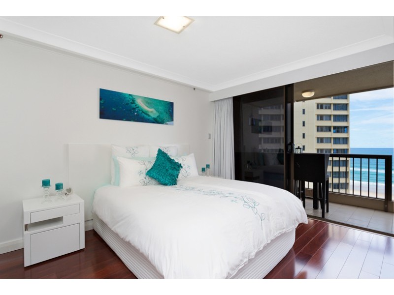 Longbeach/28 Northcliffe Terrace, Surfers Paradise QLD 4217