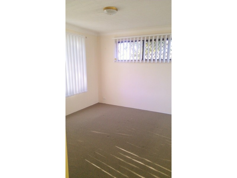 10 Aquila Court, Mermaid Waters QLD 4218