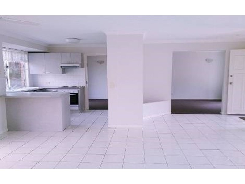 9 Henry Cotton Drive, Parkwood QLD 4214