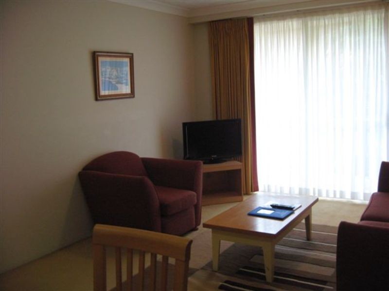 Palazzo Colonnades/2988 Surfers Paradise Boulevard, Surfers Paradise QLD 4217