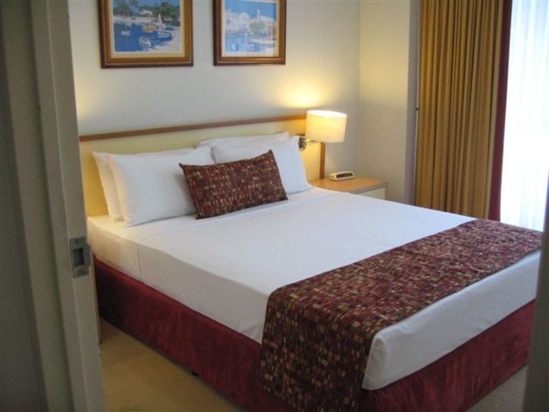 Palazzo Colonnades/2988 Surfers Paradise Boulevard, Surfers Paradise QLD 4217