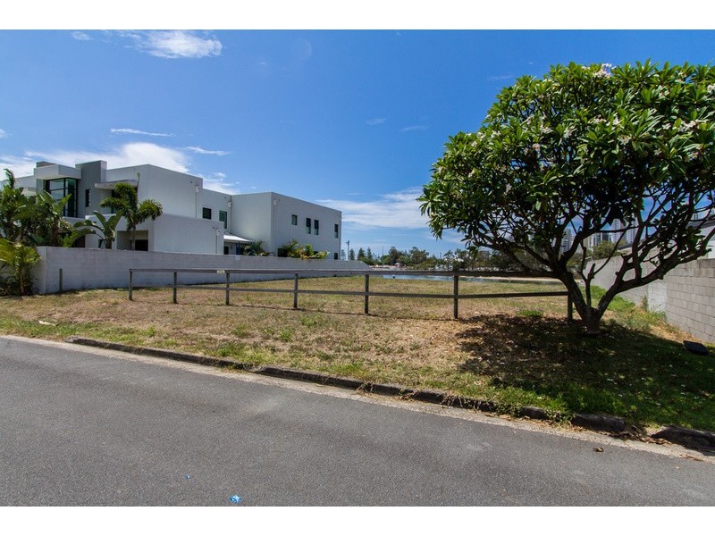 73 Commodore Drive, Surfers Paradise QLD 4217