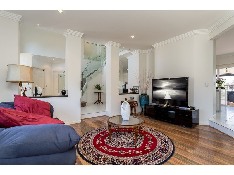 8 Tortuga Place, Clear Island Waters QLD 4226