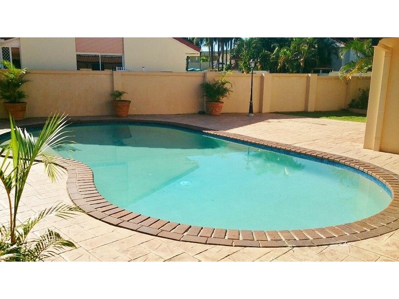 68 Manly Drive, Robina QLD 4226