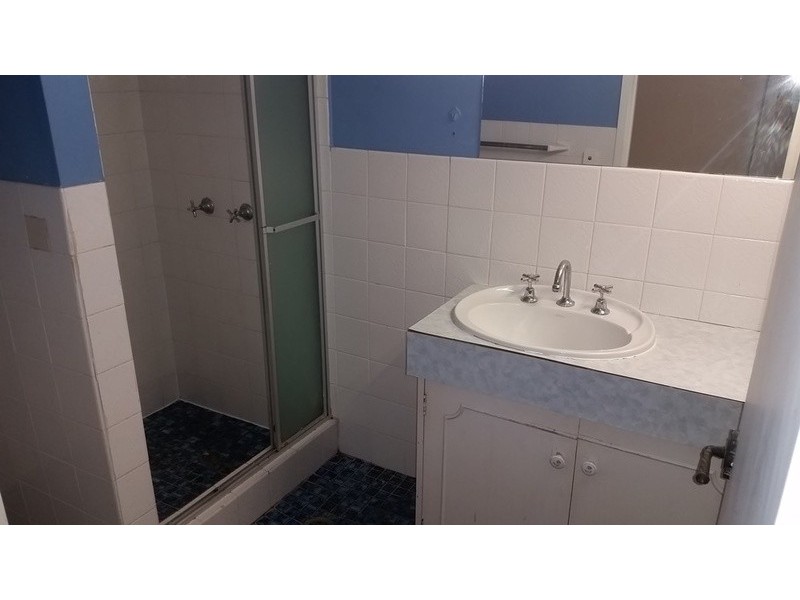 12 Markwell Avenue, Surfers Paradise QLD 4217