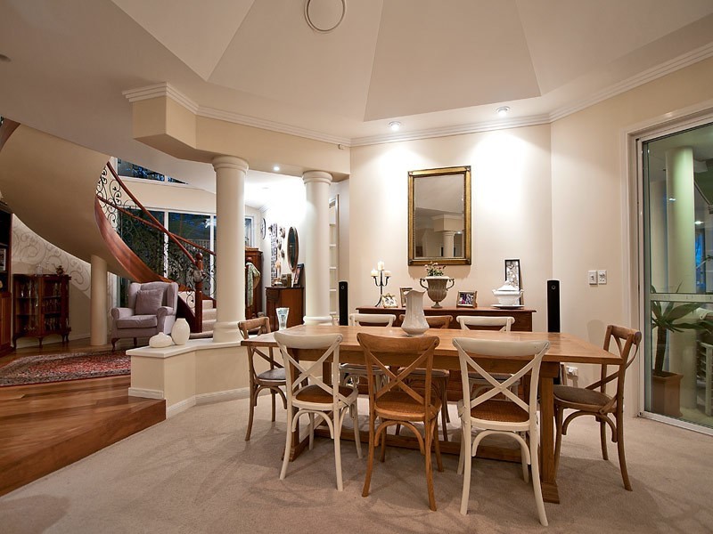 21 Tortuga Place, Clear Island Waters QLD 4226