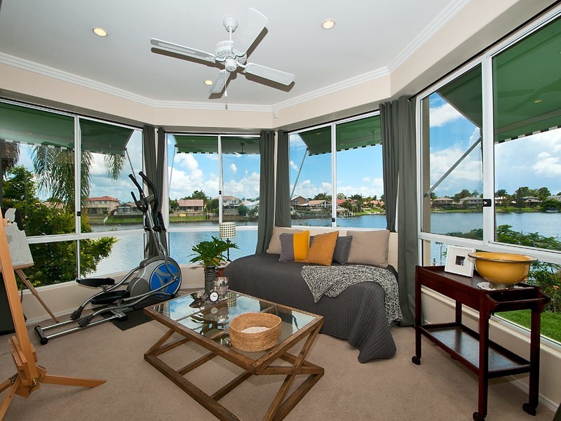 21 Tortuga Place, Clear Island Waters QLD 4226