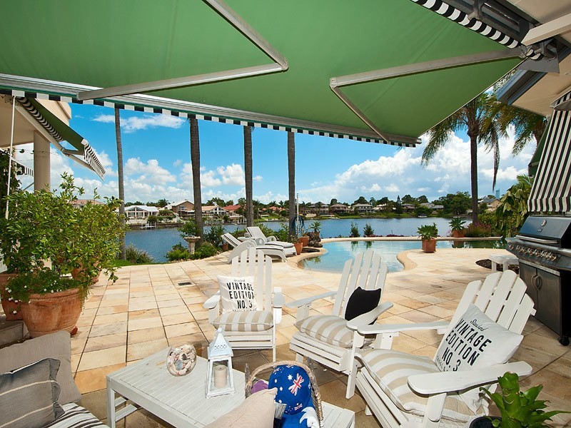 21 Tortuga Place, Clear Island Waters QLD 4226