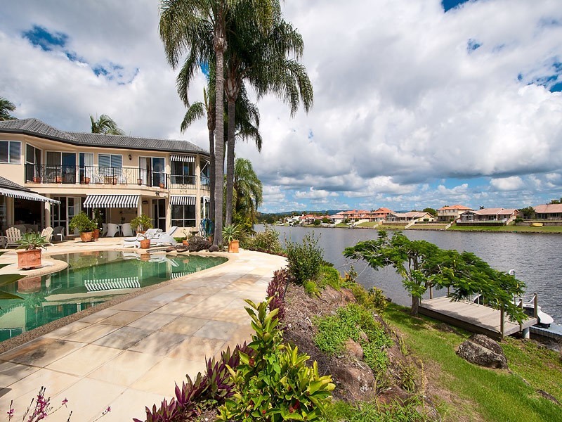 21 Tortuga Place, Clear Island Waters QLD 4226