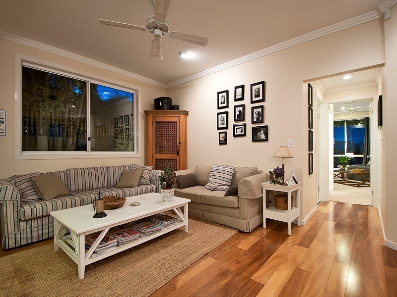 21 Tortuga Place, Clear Island Waters QLD 4226