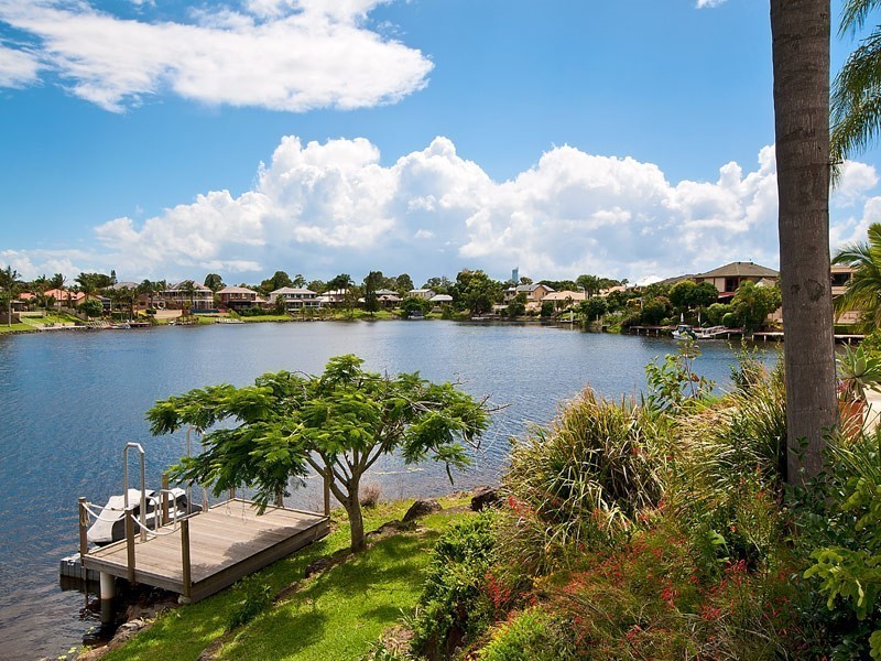 21 Tortuga Place, Clear Island Waters QLD 4226