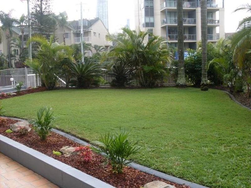 220 Surf Parade, Surfers Paradise QLD 4217