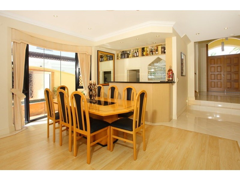 3 St Martin Place, Clear Island Waters QLD 4226