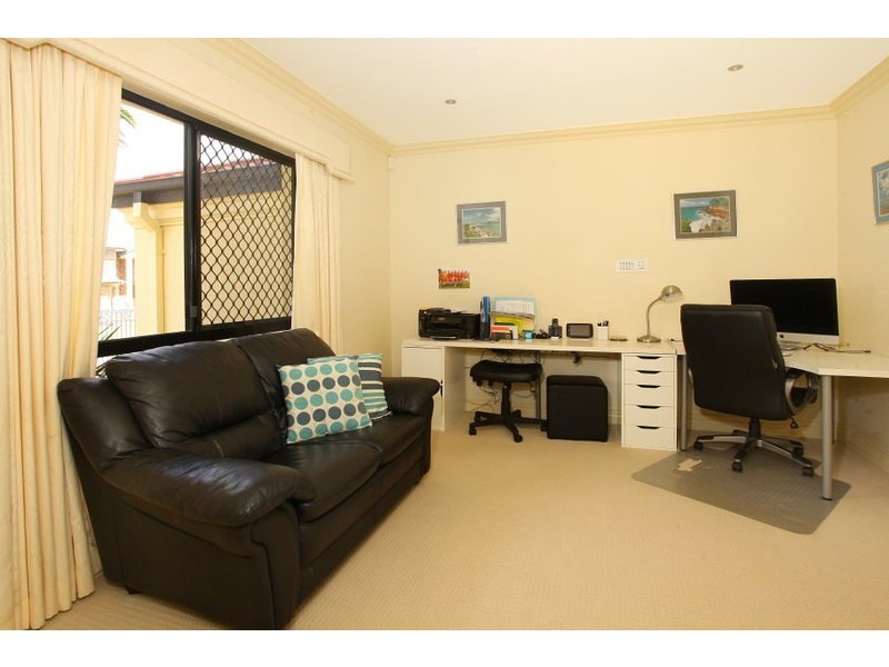 3 St Martin Place, Clear Island Waters QLD 4226