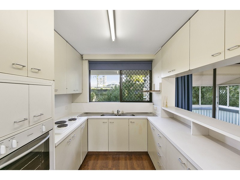 Windemere/2 Marine Parade, Southport QLD 4215