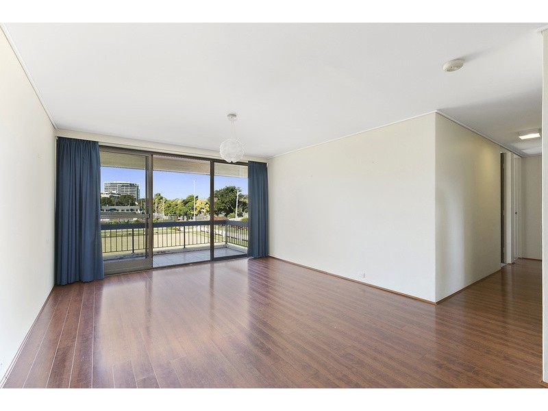 Windemere/2 Marine Parade, Southport QLD 4215