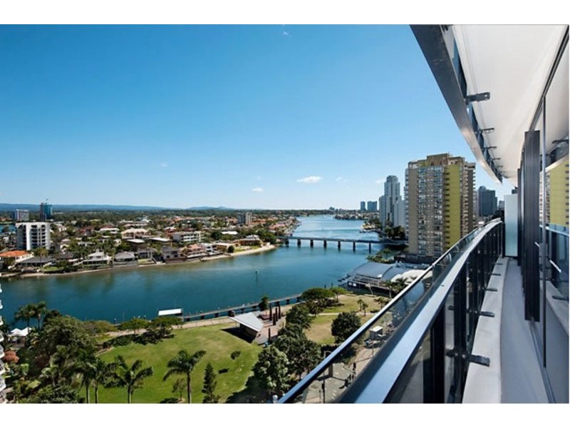 9 Ferny Avenue, Surfers Paradise QLD 4217