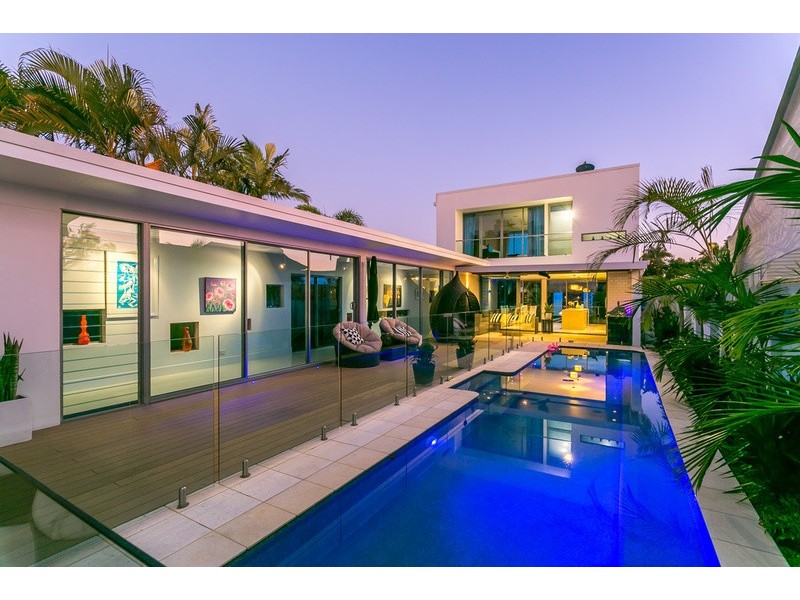 23 Freyburg Street, Sorrento QLD 4217