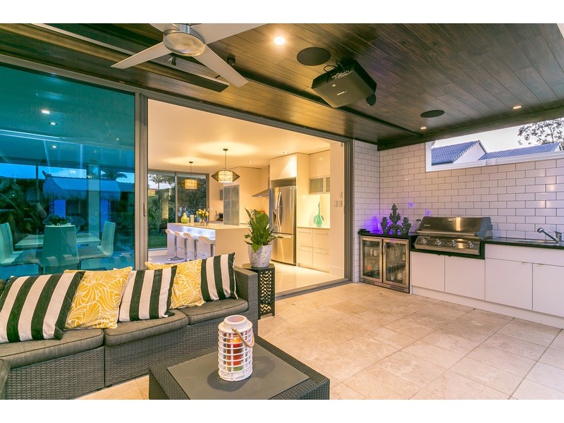 23 Freyburg Street, Sorrento QLD 4217