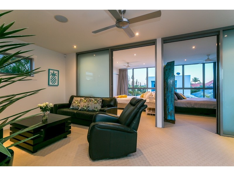 23 Freyburg Street, Sorrento QLD 4217