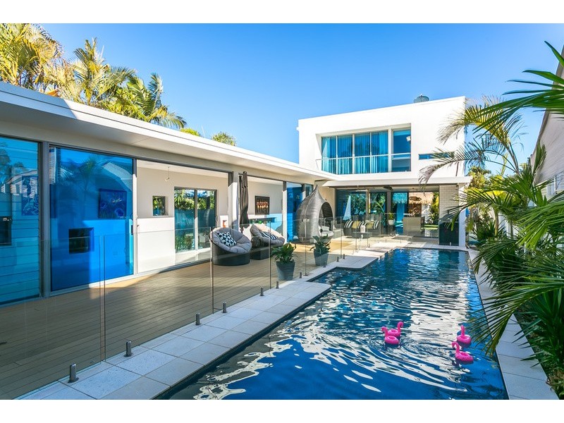 23 Freyburg Street, Sorrento QLD 4217