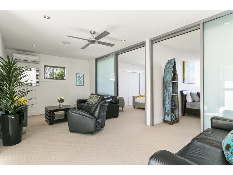 23 Freyburg Street, Sorrento QLD 4217