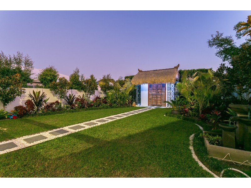 23 Freyburg Street, Sorrento QLD 4217