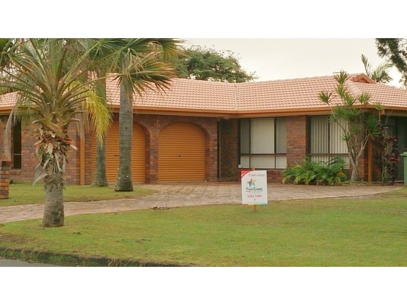 37 Marbella Drive, Benowa Waters QLD 4217